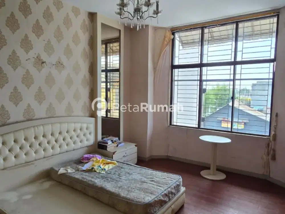 DIJUAL RUMAH JALAN SUNGGAL - DAERAH SUNGGAL (WIBOWO)