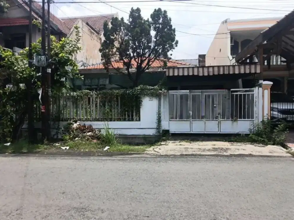 Dijual rumah semi furnished di bratang binangun (KT)