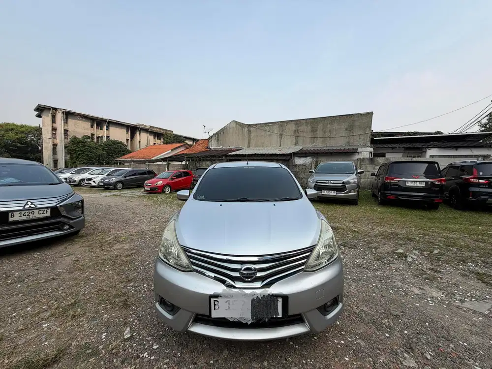 Nissan Grand livina 2014 Bensin