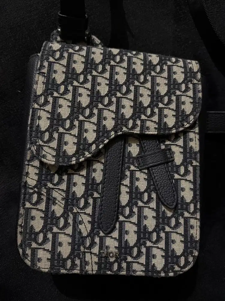 Tas dior sling bag man