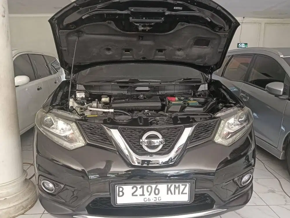 Nissan Xtrail 2.5 at DP 5jt pajak panjang th 2015