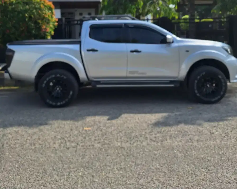 Nissan Navara 4x4 Thn 2015 Diesel Manual