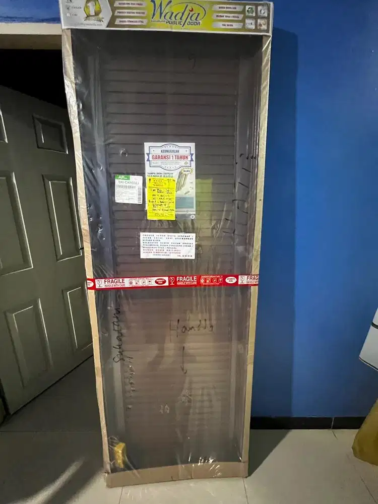 Pintu Kamar Mandi Baja