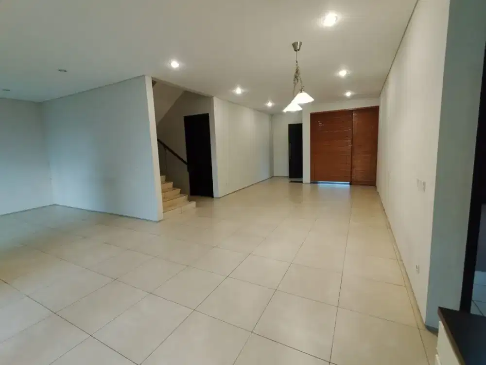 Rumah 2 Lantai Siap Huni di Subanglarang KBP