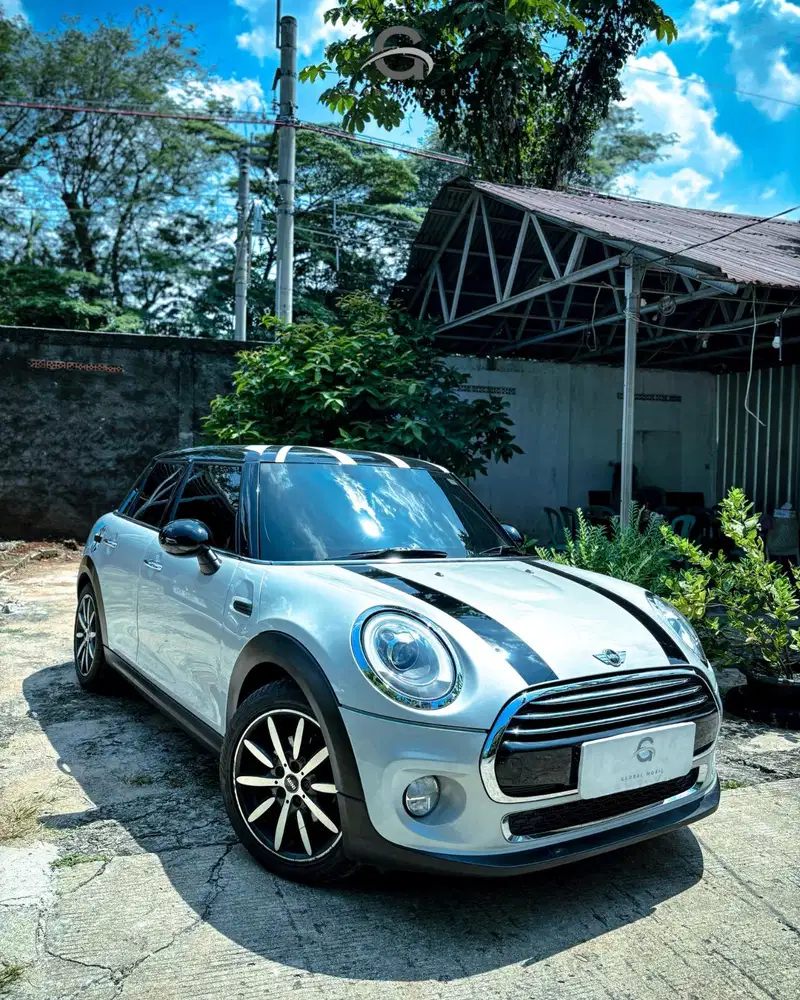 Mini Cooper 5 Doors Matic 2015 (Ganjil)