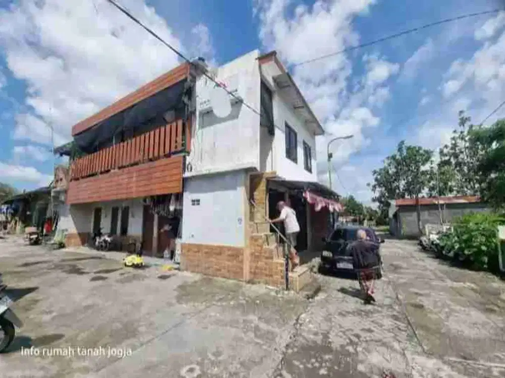 Rumah kos cewe murah, selalu full, tinggal neruskan, di pandeyan kodya Yogyakarta dkt kampus UAD, UST,