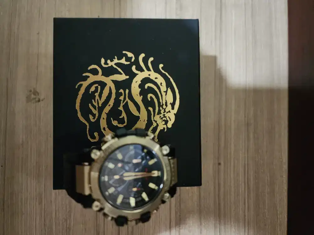 CASIO GSHOCK MTGB3000CXD DRAGON EDITION