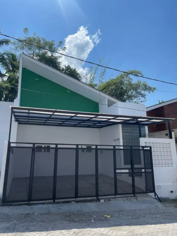 Rumah Minimalis di Villa Bougenville Jember
