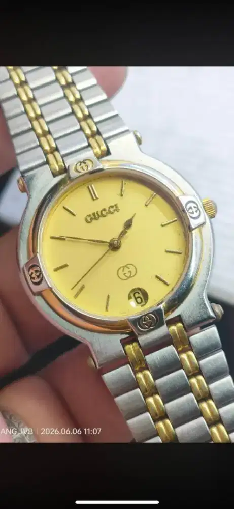 Jam gucci vintage original swiss quartz 34 mm normal gold plated