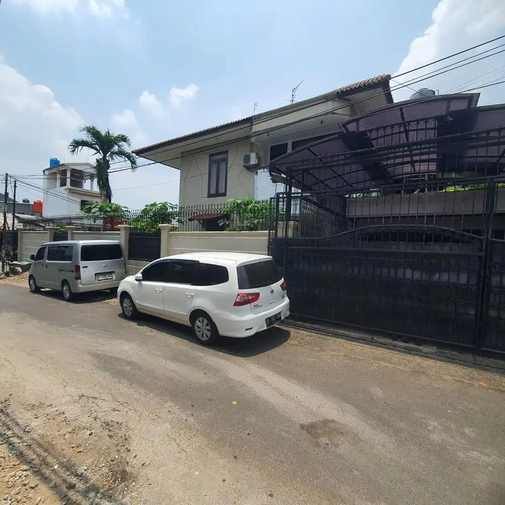 Rumah Mewah di kawasan Kemang Turun Harga