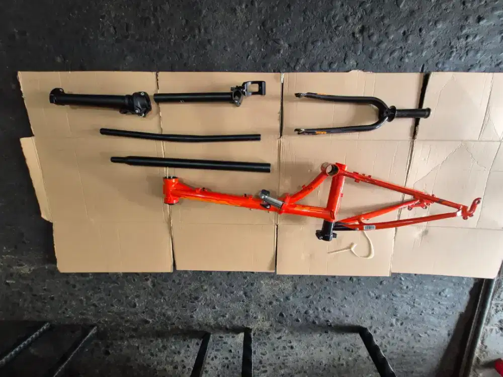 frame set + fork + handlebar + handepost + seatpost element fold X