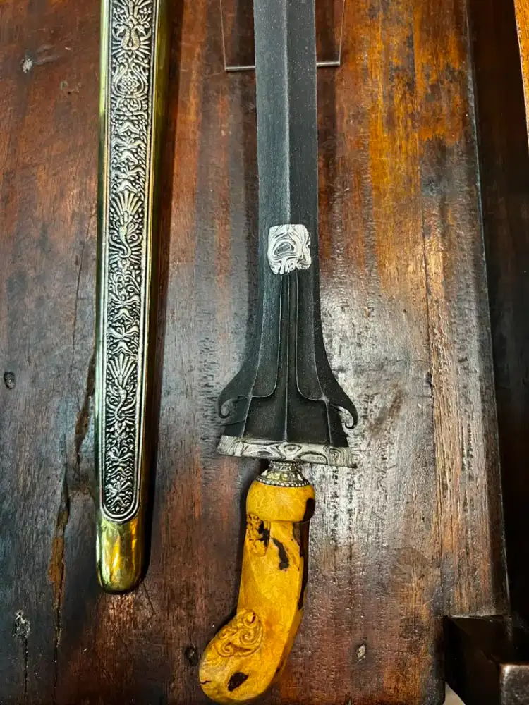 Keris Pusaka Kyai Regol Karno Tinanding