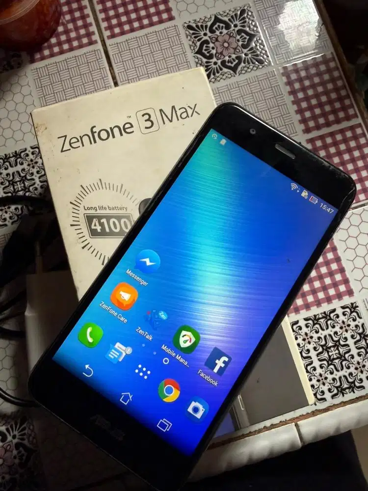 Jadul HP Asus Zenfone 3 ( baca deskripsi )