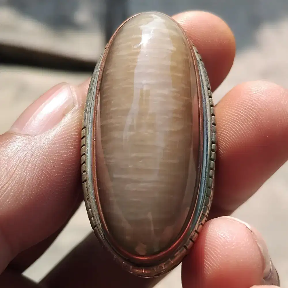 Batu akik pandan sutra