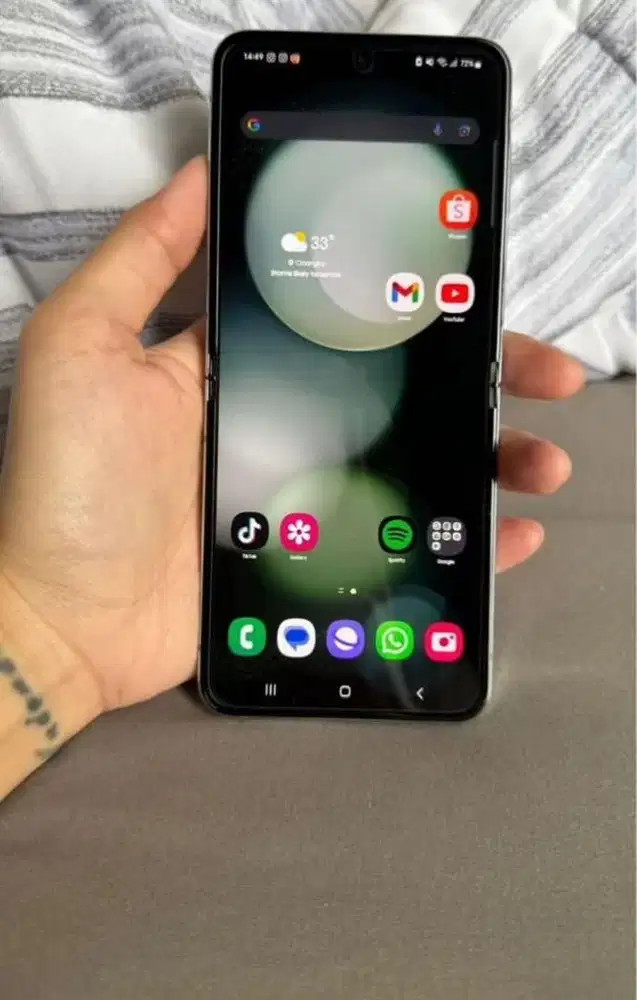 samsung Z flip 5 8 256gb