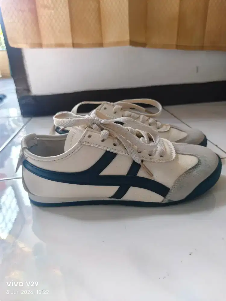 Nama Barang : sneaker peter keiza wanita ori