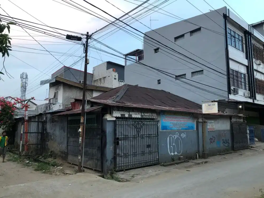 Dijual Rumah cocok untuk usaha di pusat kota Makassar, Mariso