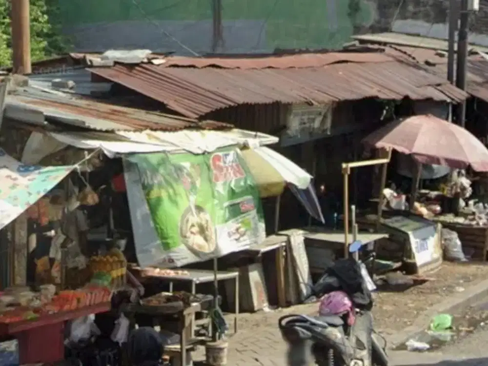 HITUNG TANAH !! RUMAH RAYA MENUR Hadap Timur