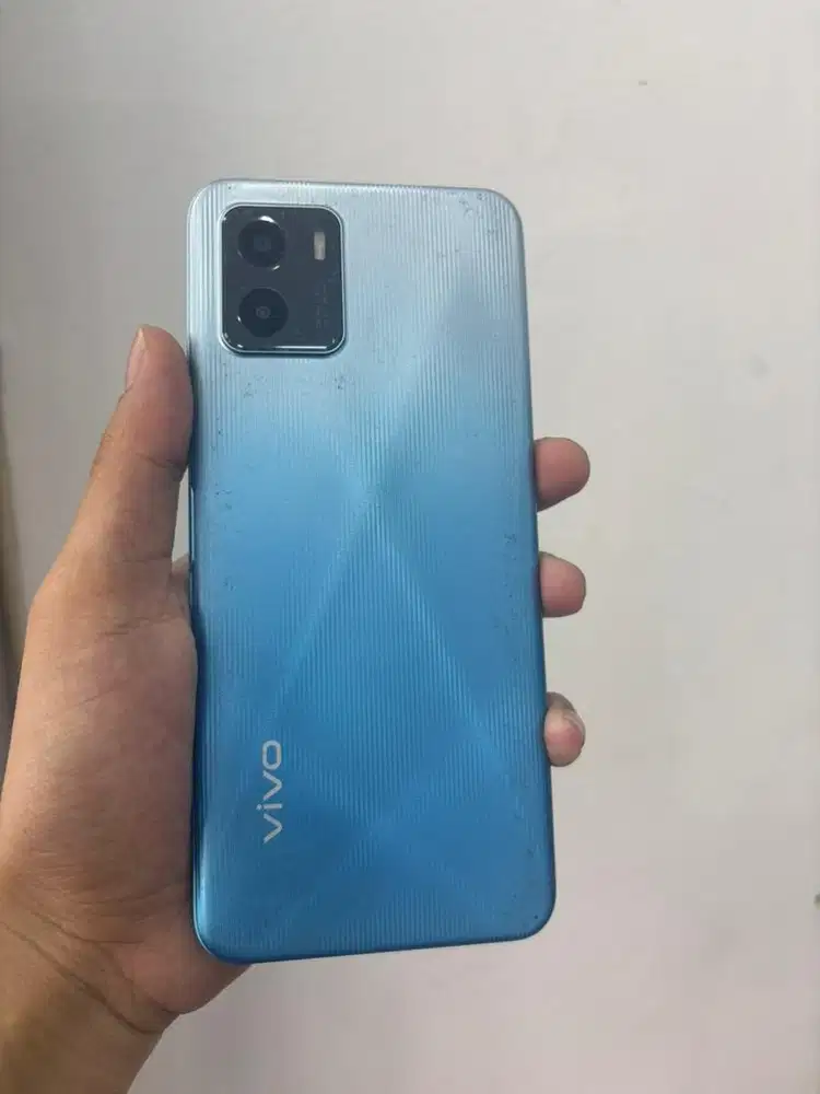 Vivo y15s 3/64 seken