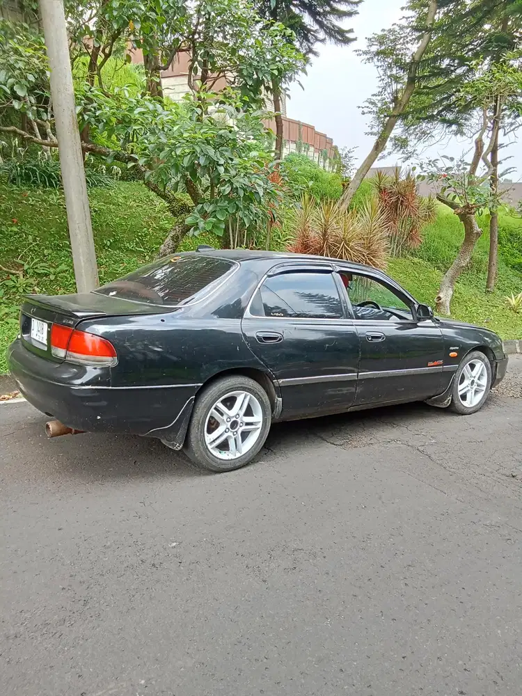 Mazda Cronos 1992 Bensin
