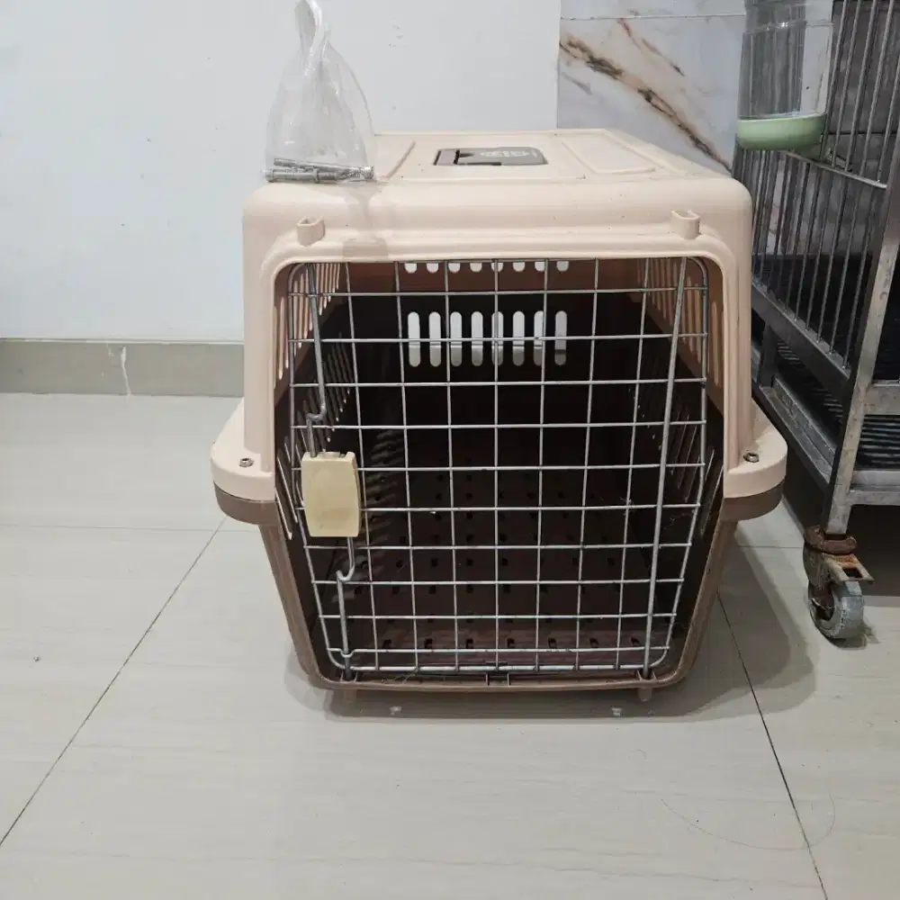 Kandang anjing pet cargo timbangan