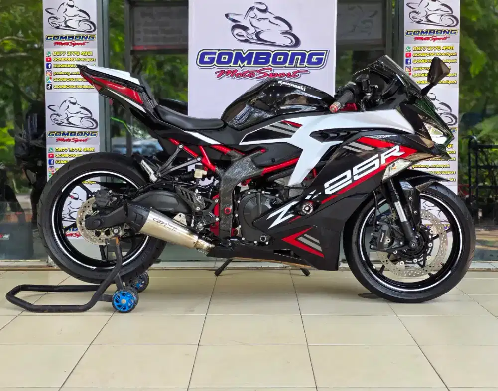 KAWASAKI ZX 25R ABS ISTIMEWA . ZX25R . ZX 25 R