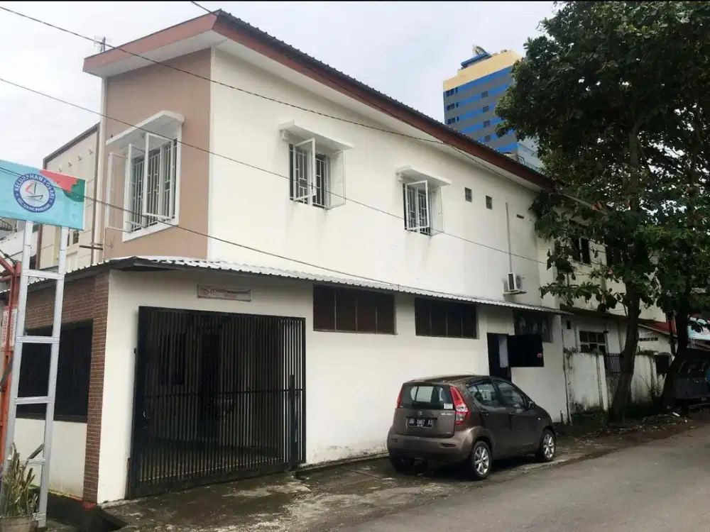 Dijual Rumah 2 Lantai di Pusat Kota di Losari Makassar