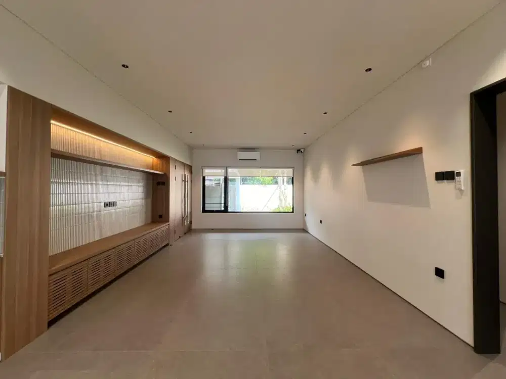 Dijual Rumah Senopati Brand New Renovation