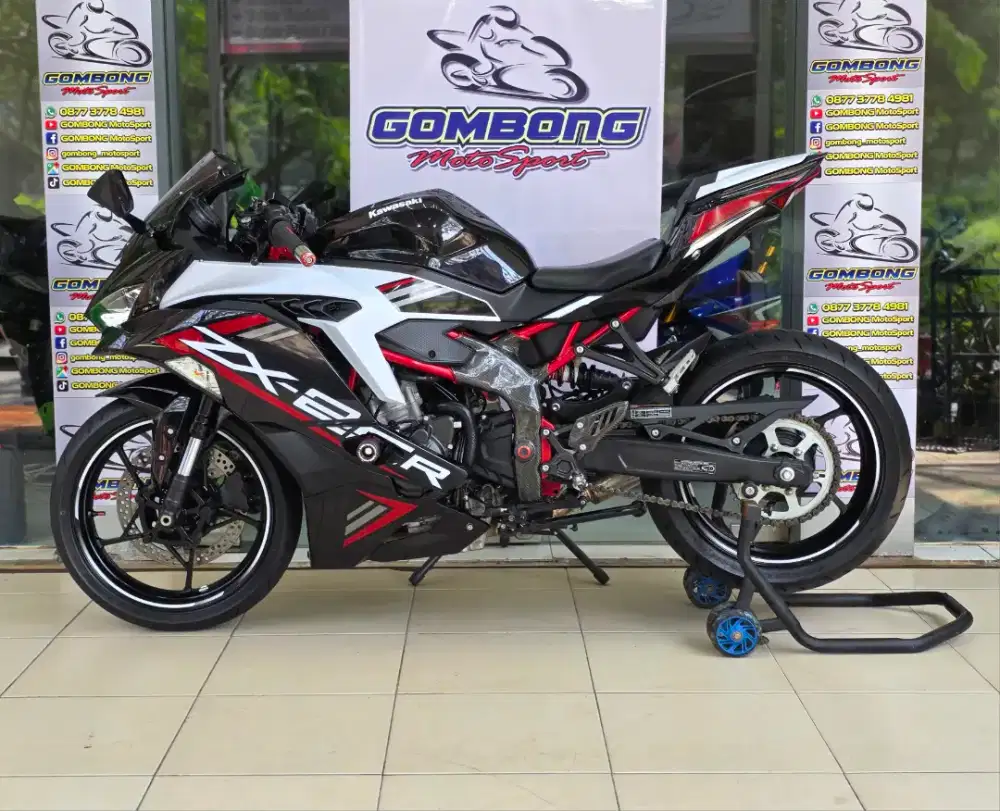 KAWASAKI ZX 25R ABS ISTIMEWA . ZX25R . ZX 25 R