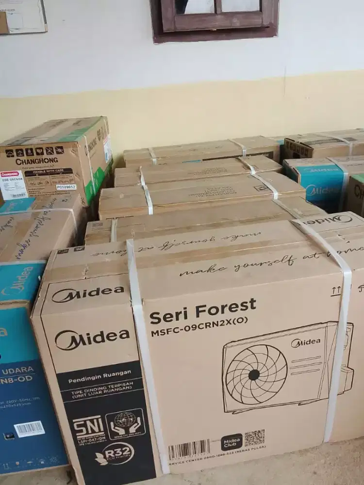 AC Midea ½ PK Terbaru