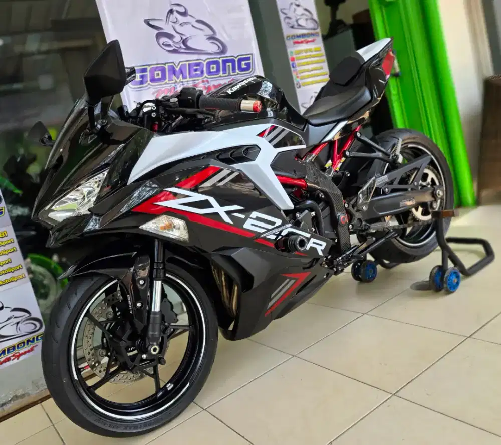 KAWASAKI ZX 25R ABS ISTIMEWA . ZX25R . ZX 25 R
