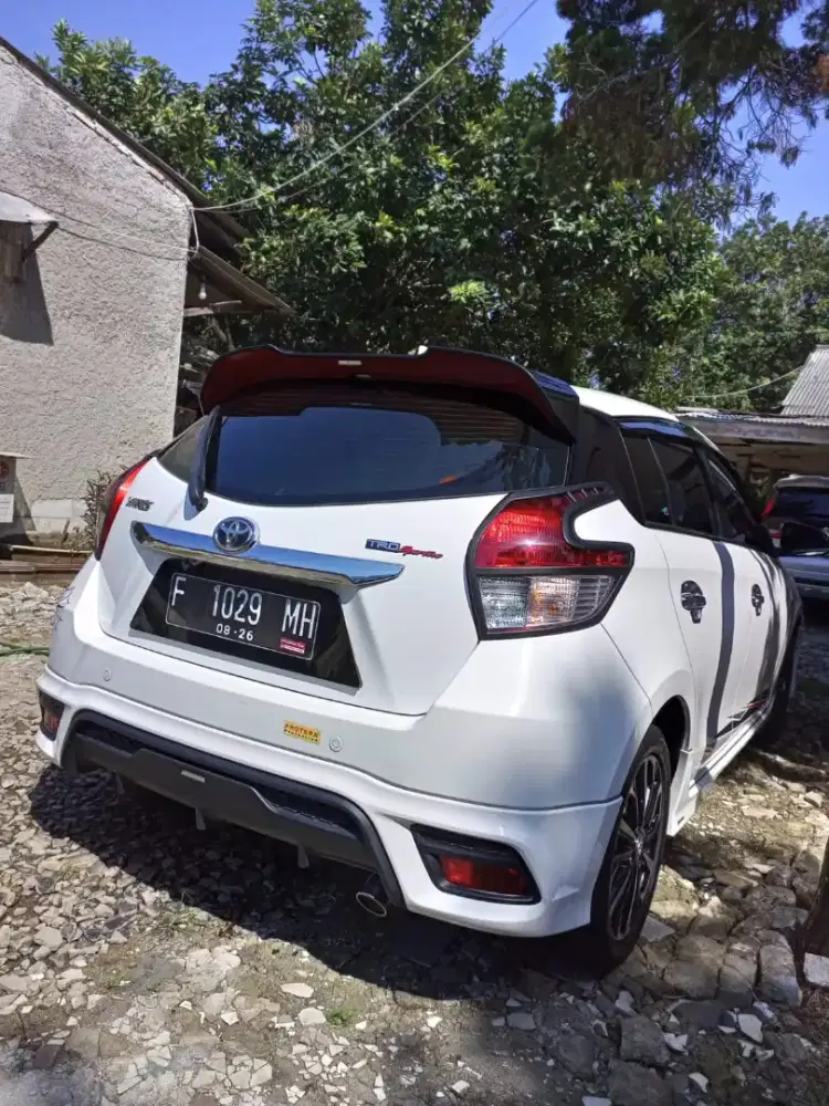 Rental mobil. Sewa mobil harian, mingguan & bulanan lepas kunci.