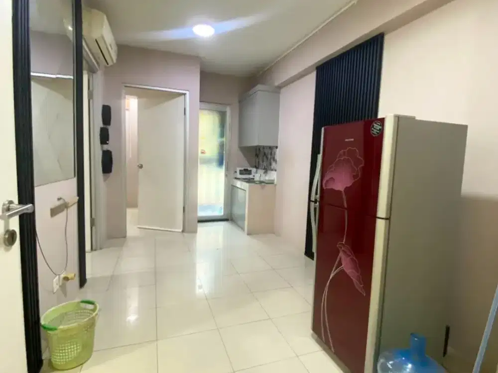 Sewa Apartemen Greenbay Pluit Tipe 2 BR Semi Furnished View ke Mall + 2 AC