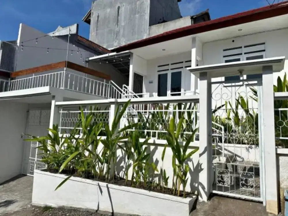 RUMAH 2 LANTAI SIAP HUNI DI AREA PANTAI BALANGAN JIMBARAN BALI