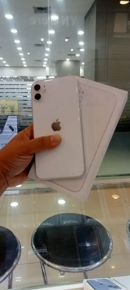 Hp second iphone 11 64gb ibox white mulus fullset