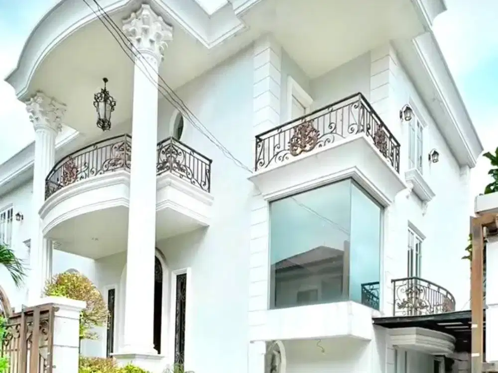 Dijual Rumah Mewah 2,5 Lantai Belum Pernah Di Tempatin Di Kelapa Gading,Jakarta Utara