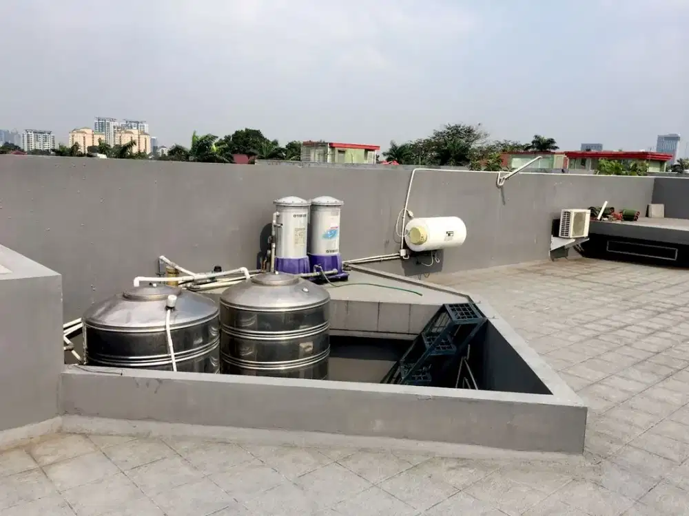 Disewakan Rumah hunian 2 lantai Area Pondok indah