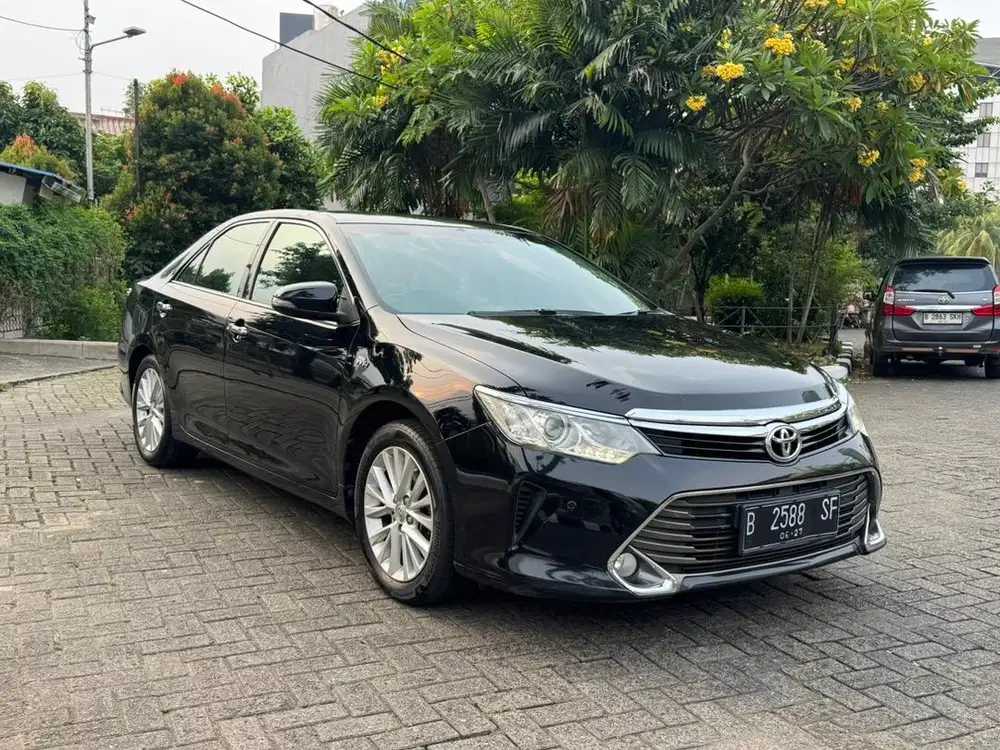 Toyota Camry V 2.5 At 2017