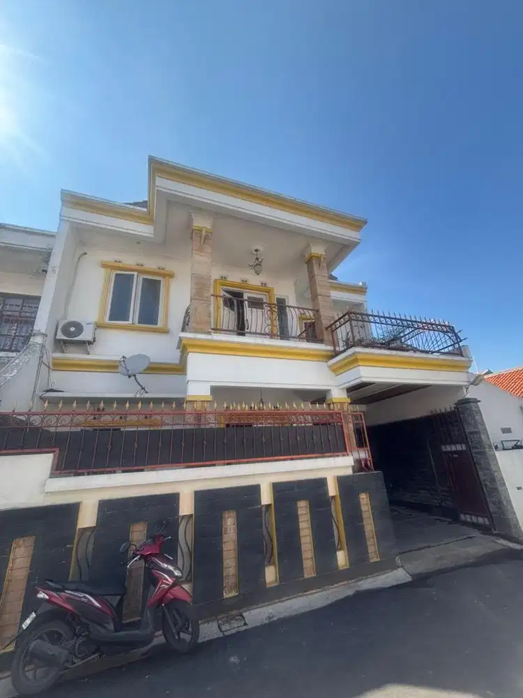 Dijual rumah full furnish 2 lantai