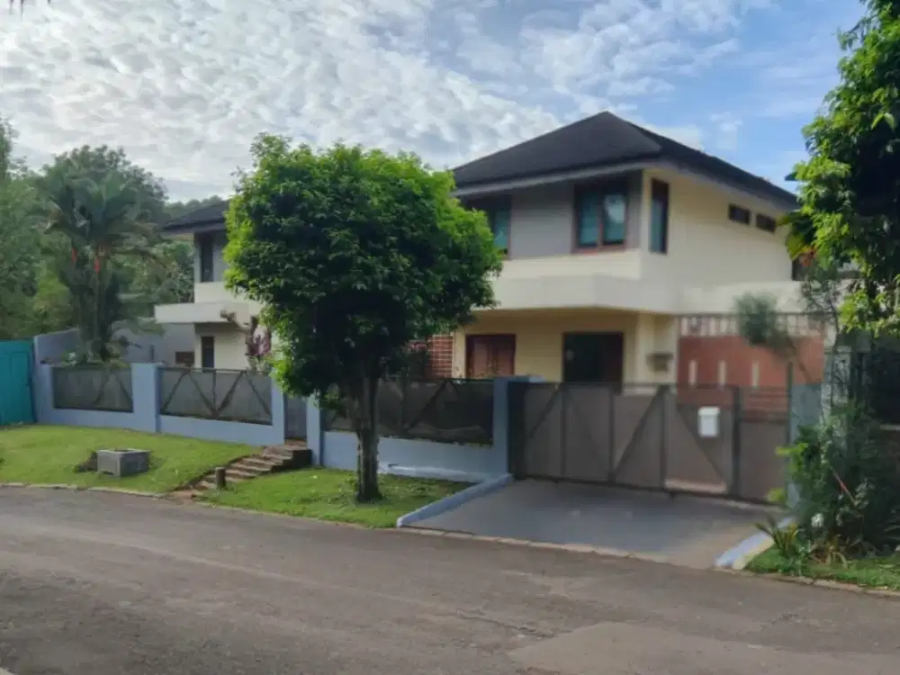 DI JUAL CEPAT !! RUMAH MEWAH DI CITRA GRAND CIBUBUR - DEKAT TOL JATIKARYA. Bekasi.