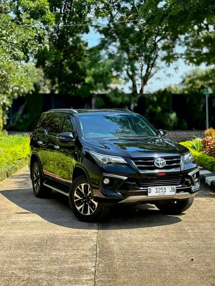 For Sale Fortuner VRZ TRD Diesel AT Mint Condition