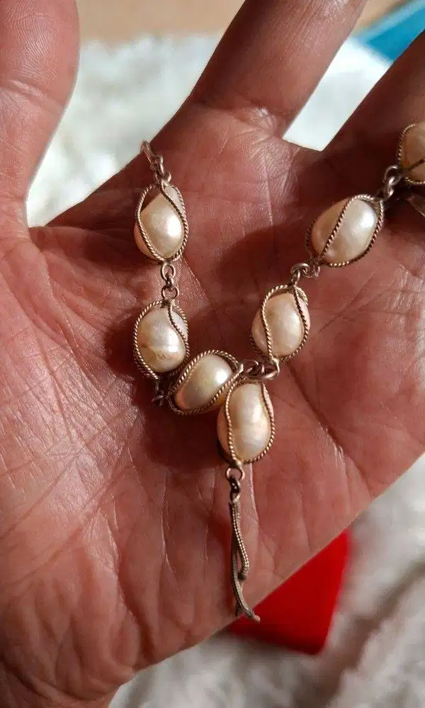 Kalung Mutiara Antik