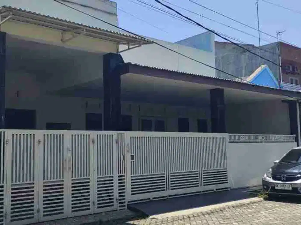 Rumah Beserta Perabot Perumahan Taman Riviera