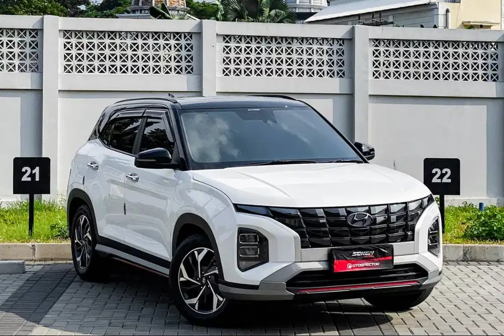 Hyundai Creta 1.5 Prime Sunroof Panoramic AT Matic 2022 Putih Two Tone