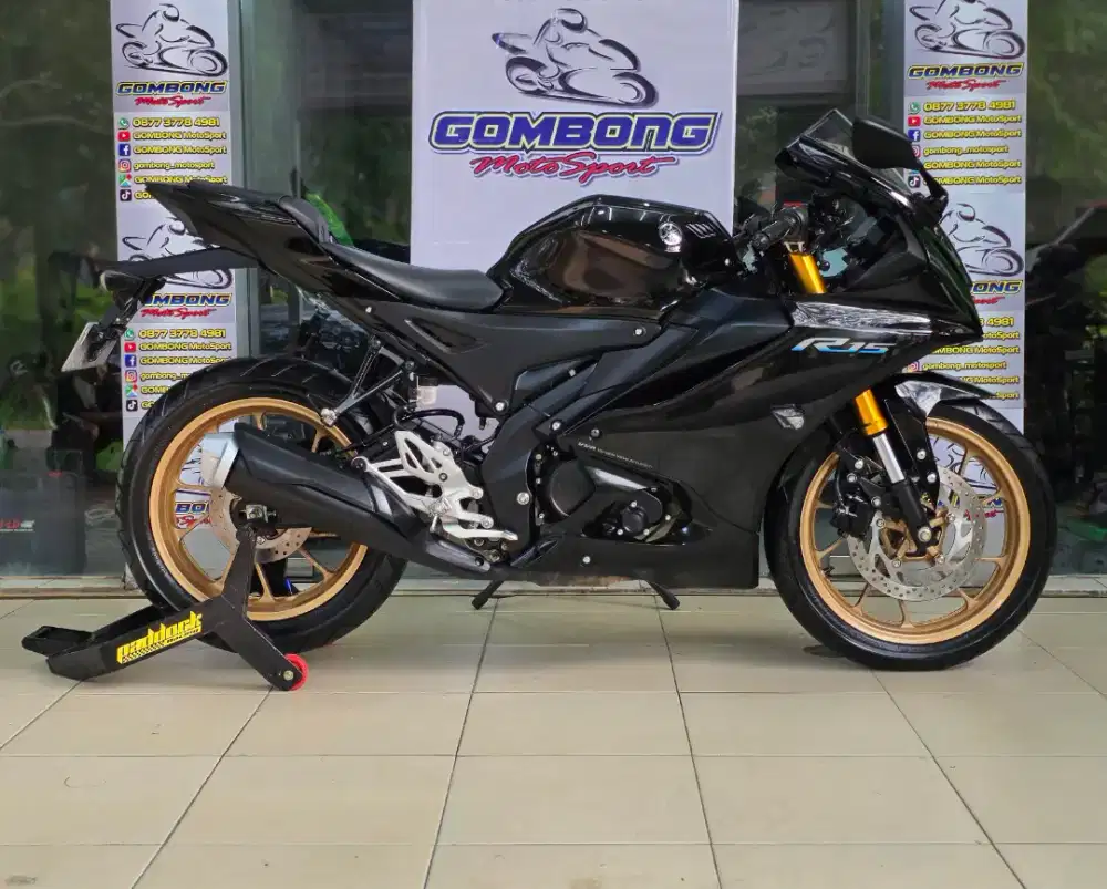 YAMAHA R15 V4 2023