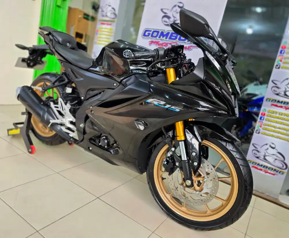 YAMAHA R15 V4 2023