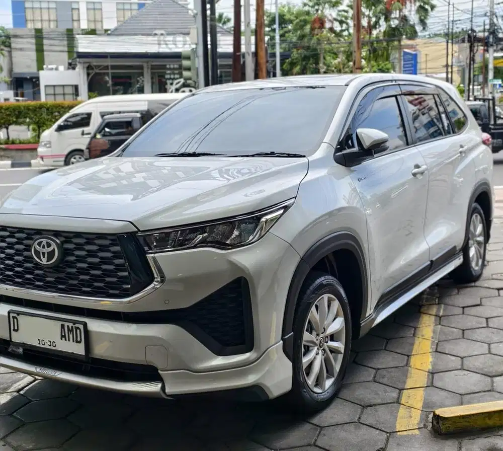 Innova Zenix Improvement HEV Hybrid V 2025/26 (D) Putih KM 5k Full ORI