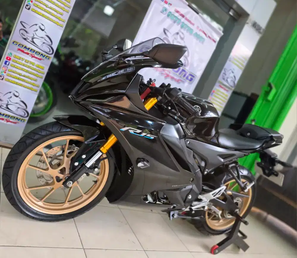 YAMAHA R15 V4 2023