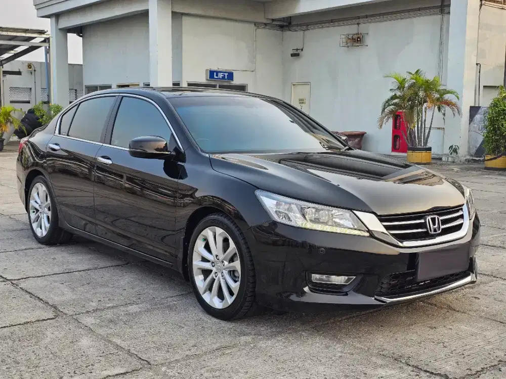 Accord 2.4 VTIL 2013 LOW KM