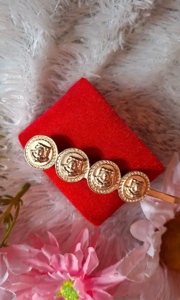 Jepit Rambut Medusa 4 Koin - Aksesoris Rambut Vintage Unik